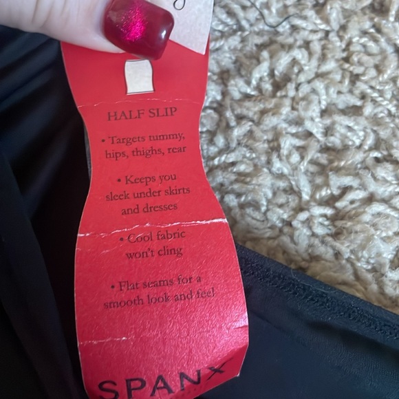 NWT Spanx black half slip - Picture 4 of 4